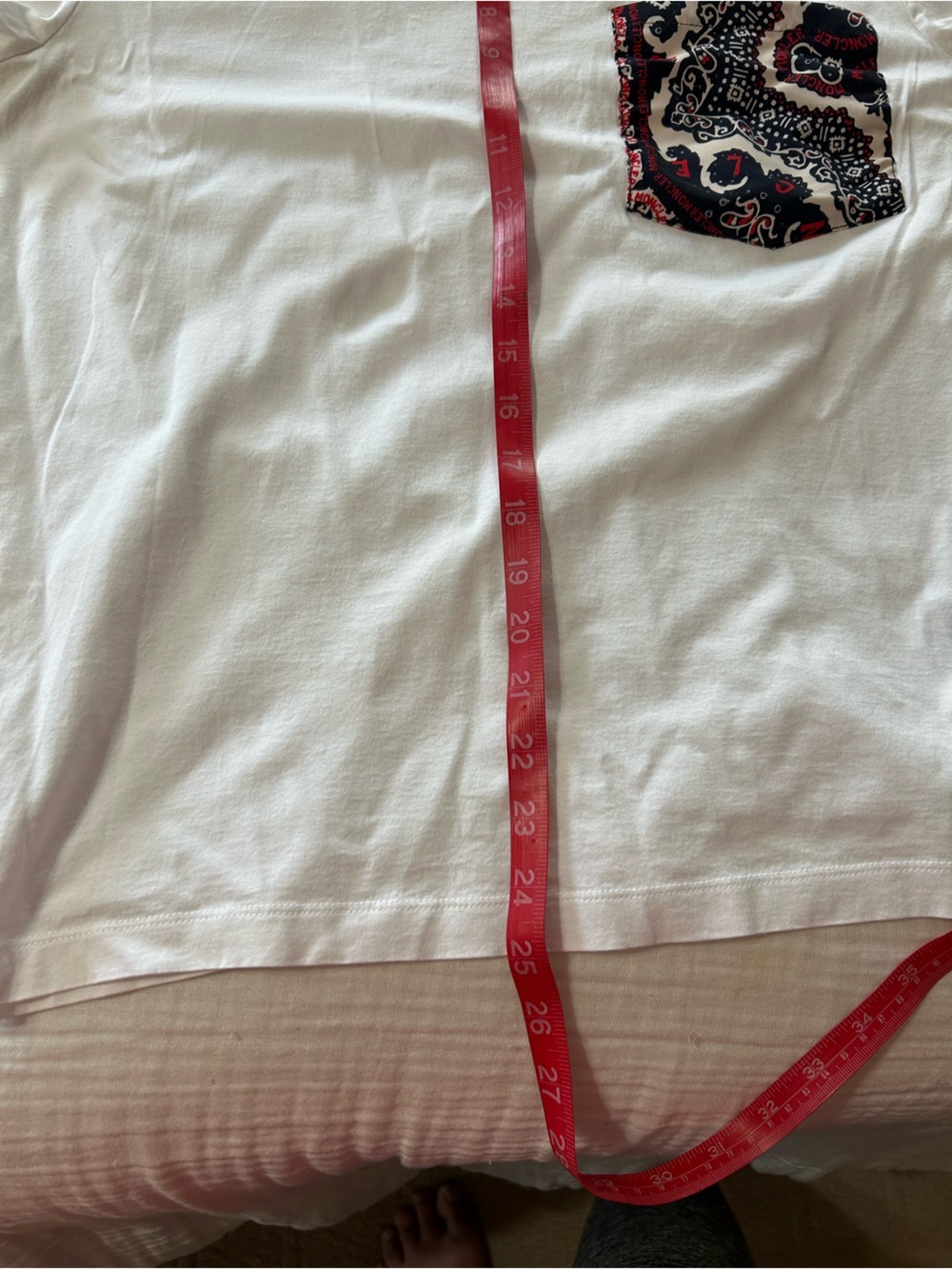 MONCLER MAGLIA Pocket T-shirt - Picture 9 of 11